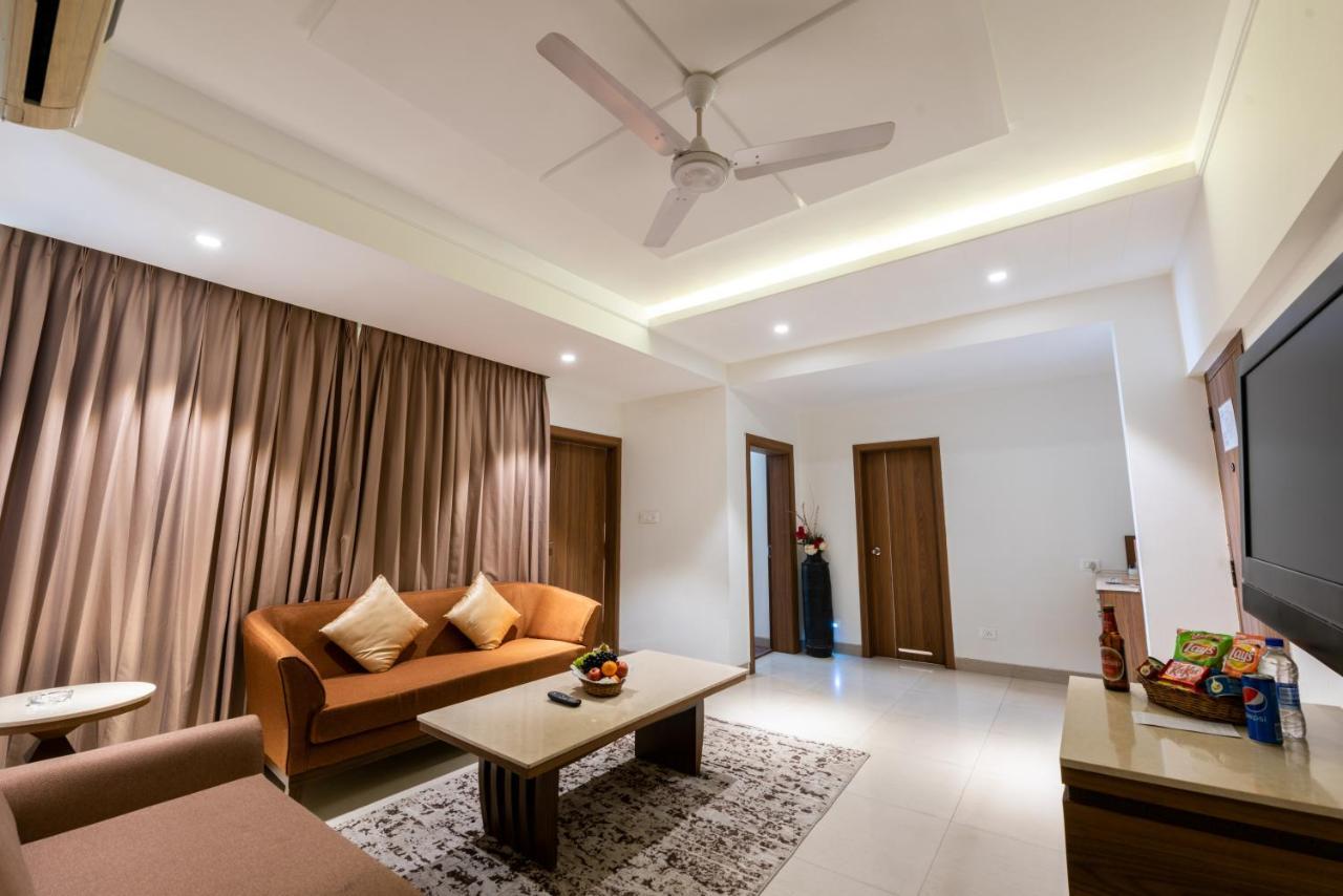Click Hotel Nashik Exterior foto